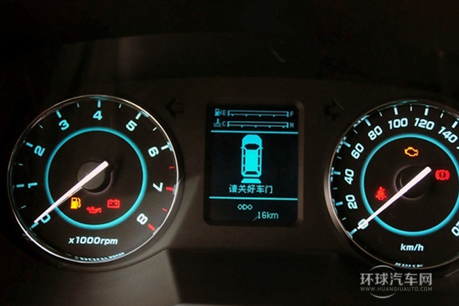 2013款 2.0T 汽油手動(dòng)商務(wù)版
