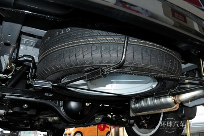 2013款 2.0T 汽油手動商務版