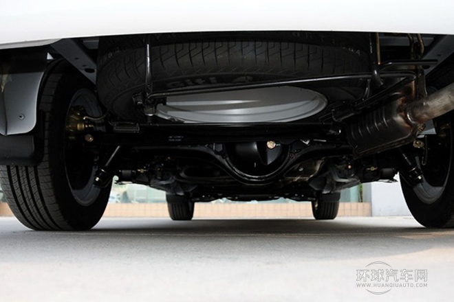 2013款 2.0T 汽油自動公務版