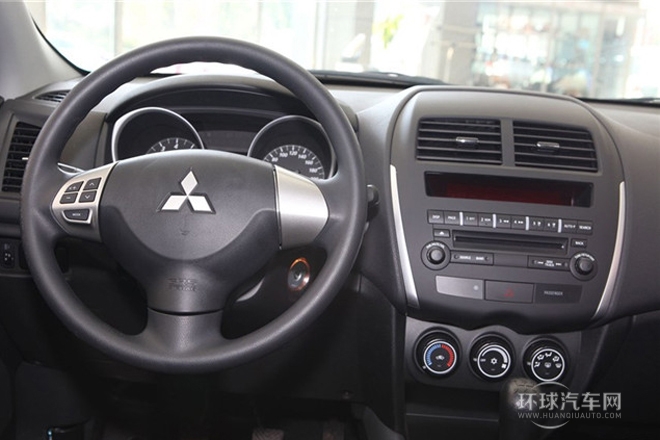 2013款 1.6L 手動兩驅(qū)標(biāo)準(zhǔn)版