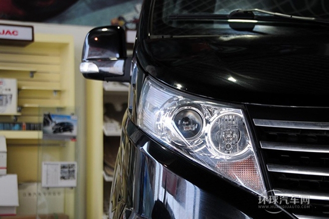 2013款 2.0T 汽油自動商務版