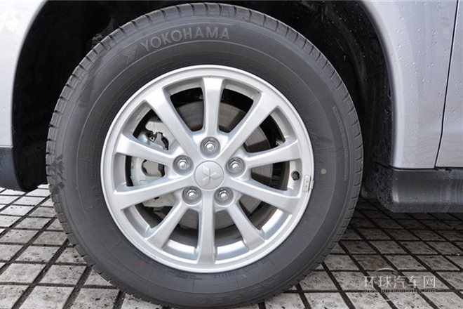 2013款 2.0L 手動兩驅舒適版