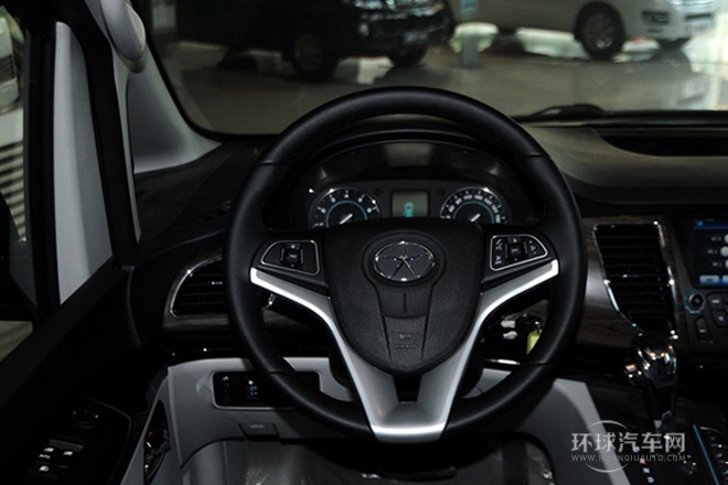 2013款 2.0T 汽油自動(dòng)商務(wù)版