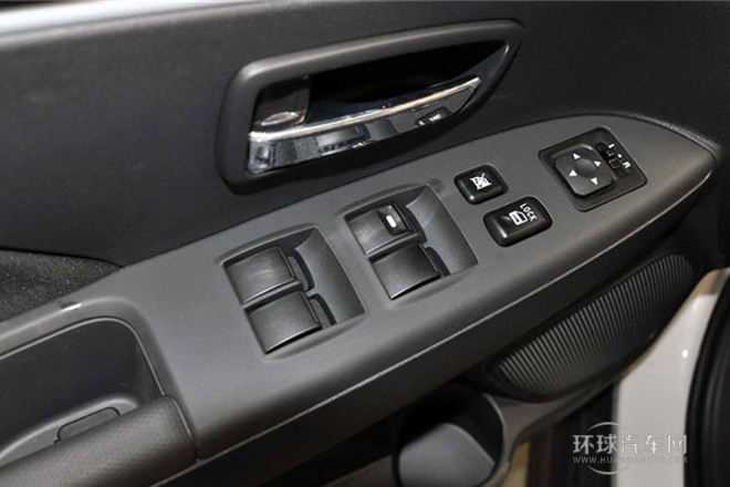 2013款 2.0L 手動兩驅舒適版