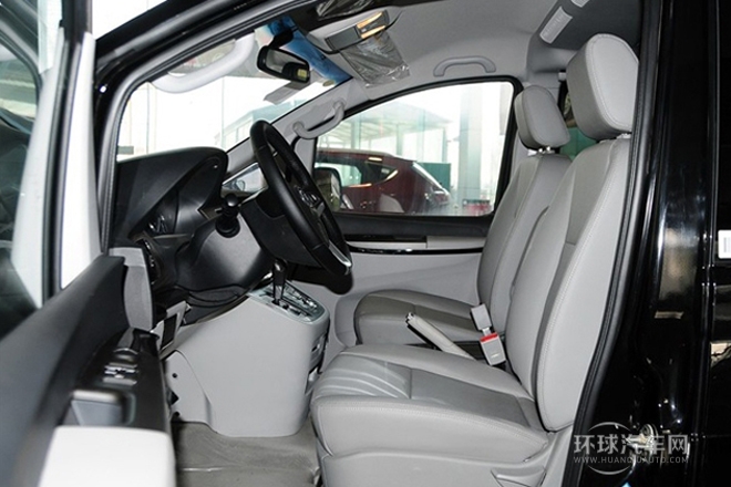 2013款 2.0T 汽油自動商務版