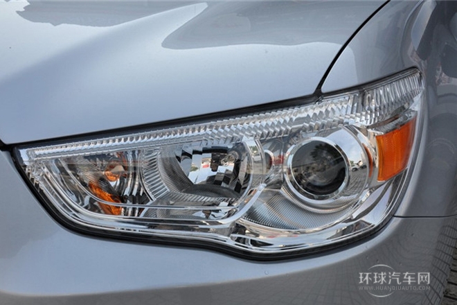 2013款 2.0L 手動兩驅舒適版