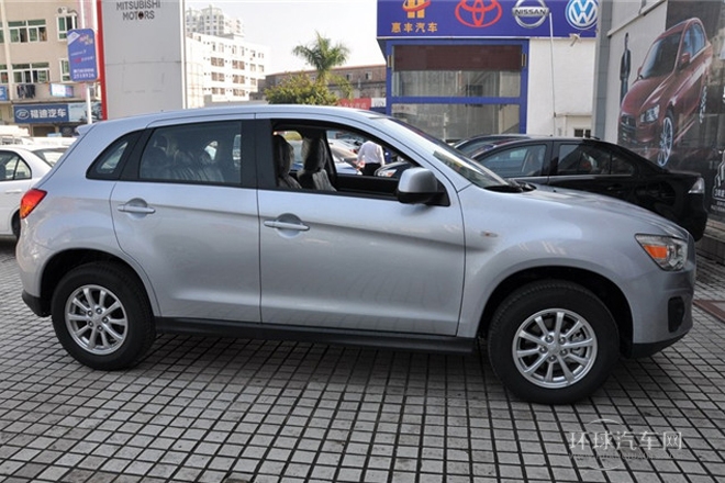 2013款 2.0L 手動兩驅舒適版