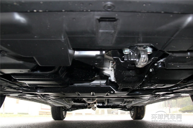 2013款 2.0L 自動兩驅豪華版