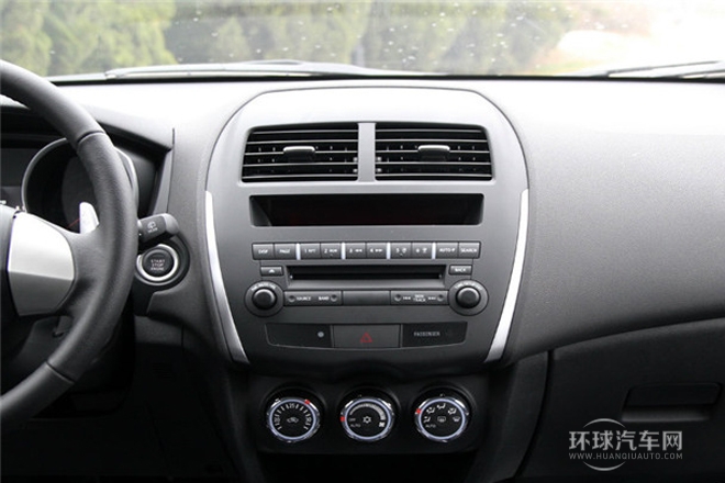 2013款 2.0L 自動兩驅豪華版