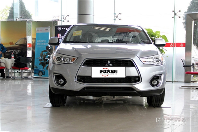 2013款 2.0L 自動兩驅豪華版