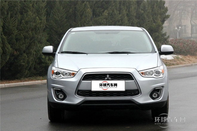 2013款 2.0L 自動兩驅豪華版