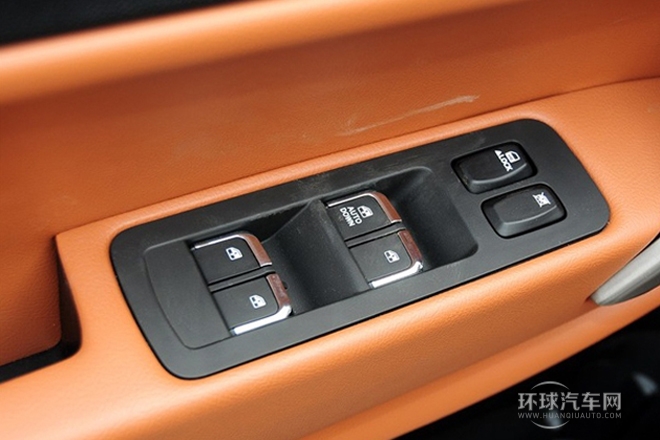 2013款 1.8T 手動(dòng)新銳版