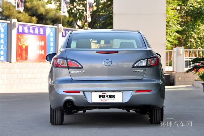 2011款 三廂 1.6L 手動舒適型