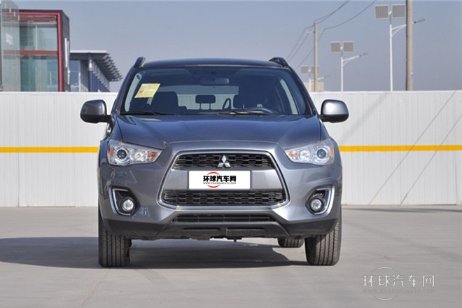 2013款 2.0L 自動四驅尊貴版