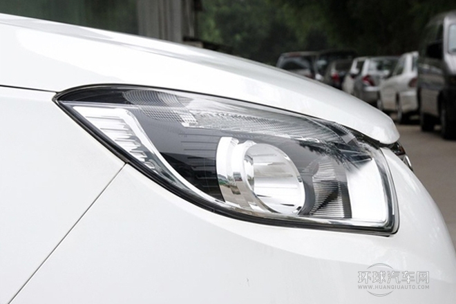 2013款 2.0L 手動尊貴版