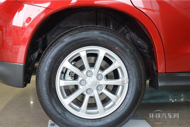 2013款 2.0L 自動四驅(qū)旗艦版