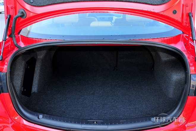 2011款 三廂 1.6L 自動舒適型