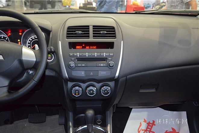 2013款 2.0L 自動四驅旗艦版