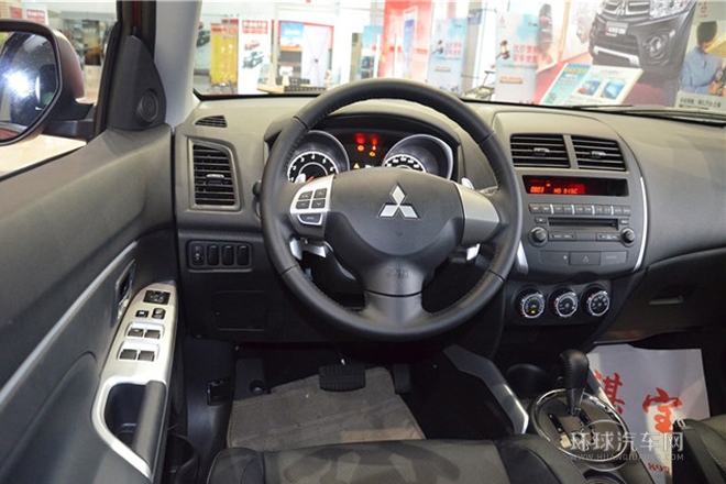 2013款 2.0L 自動四驅(qū)旗艦版