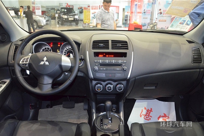 2013款 2.0L 自動(dòng)四驅(qū)旗艦版