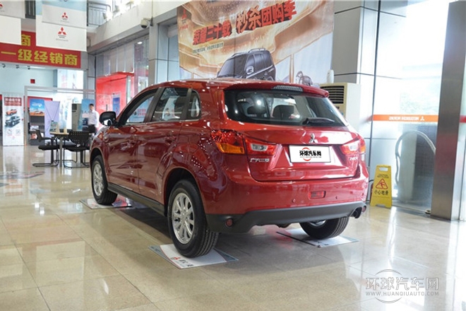 2013款 2.0L 自動四驅旗艦版