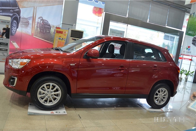 2013款 2.0L 自動(dòng)四驅(qū)旗艦版