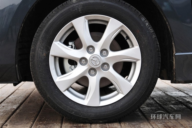 2011款 三廂 2.0L 手動運動型