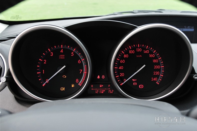 2011款 三廂 2.0L 手動運動型