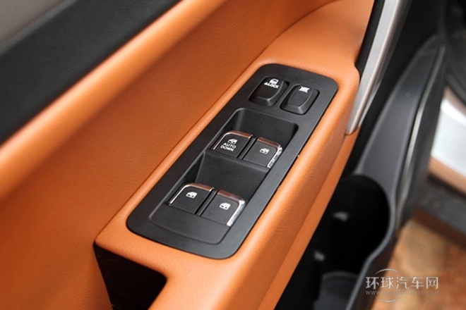 2013款 2.0T 手動新銳版