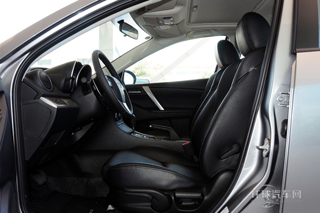 2011款 三廂 2.0L 自動(dòng)豪華型