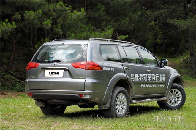 2013款 2.4L 手動兩驅舒適版