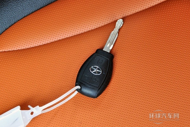 2013款 2.0T 手動尊享版