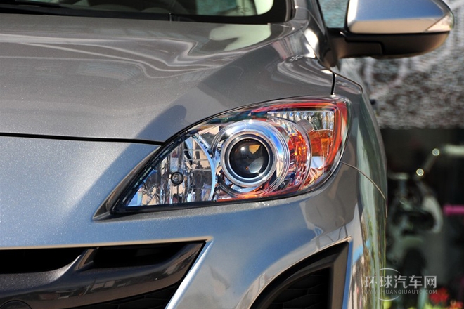 2011款 三廂 2.0L 自動豪華型