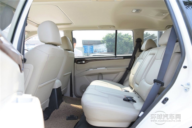 2013款 3.0L 自動兩驅豪華版