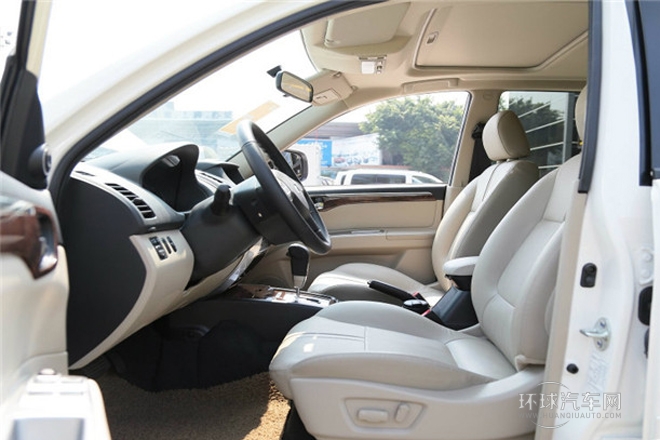 2013款 3.0L 自動兩驅(qū)豪華版