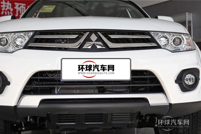 2013款 3.0L 自動(dòng)兩驅(qū)豪華版