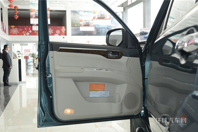 2013款 3.0L 自動四驅旗艦版