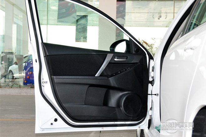 2012款 兩廂 2.0L 手動運(yùn)動型