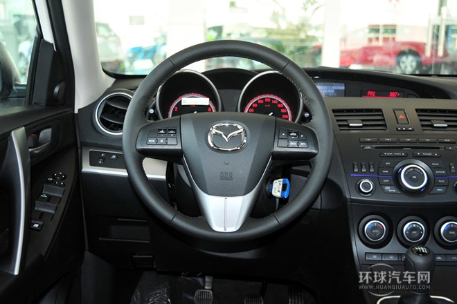 2012款 兩廂 2.0L 手動運動型