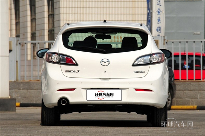 2012款 兩廂 2.0L 手動(dòng)運(yùn)動(dòng)型