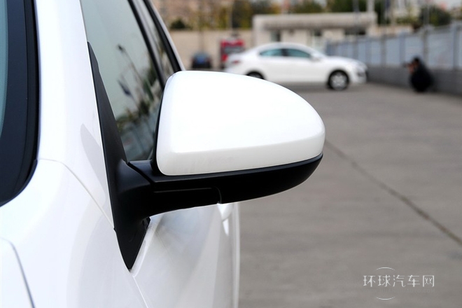 2013款 兩廂 1.6L 自動精英型