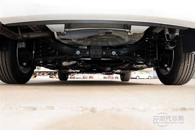 2013款 三廂 1.6L 手動精英型