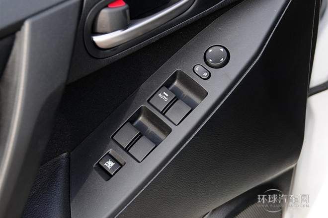 2013款 三廂 1.6L 手動精英型