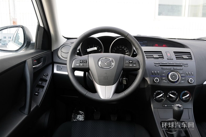 2013款 三廂 1.6L 手動精英型