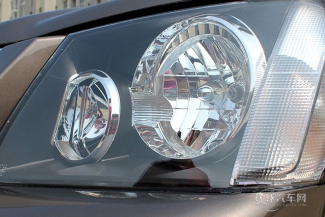 2014款 2.5T V1 兩驅標準型大雙排4B2-95C43