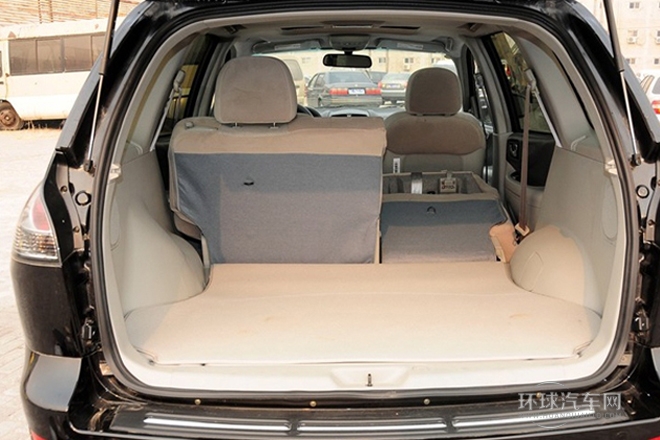 2013款 2.0L 兩驅豪華版