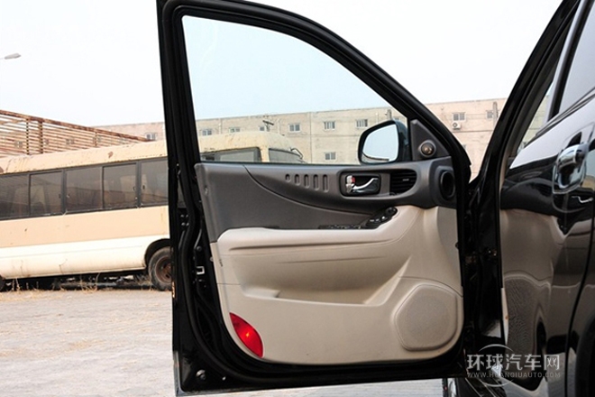 2013款 2.0L 兩驅(qū)豪華版