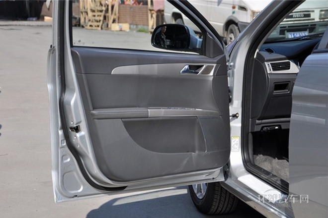 2014款 1.6L 手動感恩版CNG