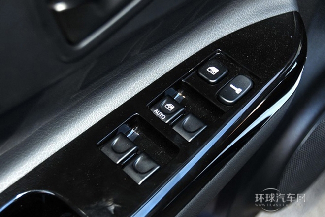 2013款 2.0L 兩驅經典版