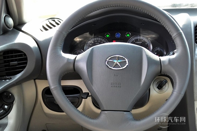 2013款 2.0T 四驅公務版